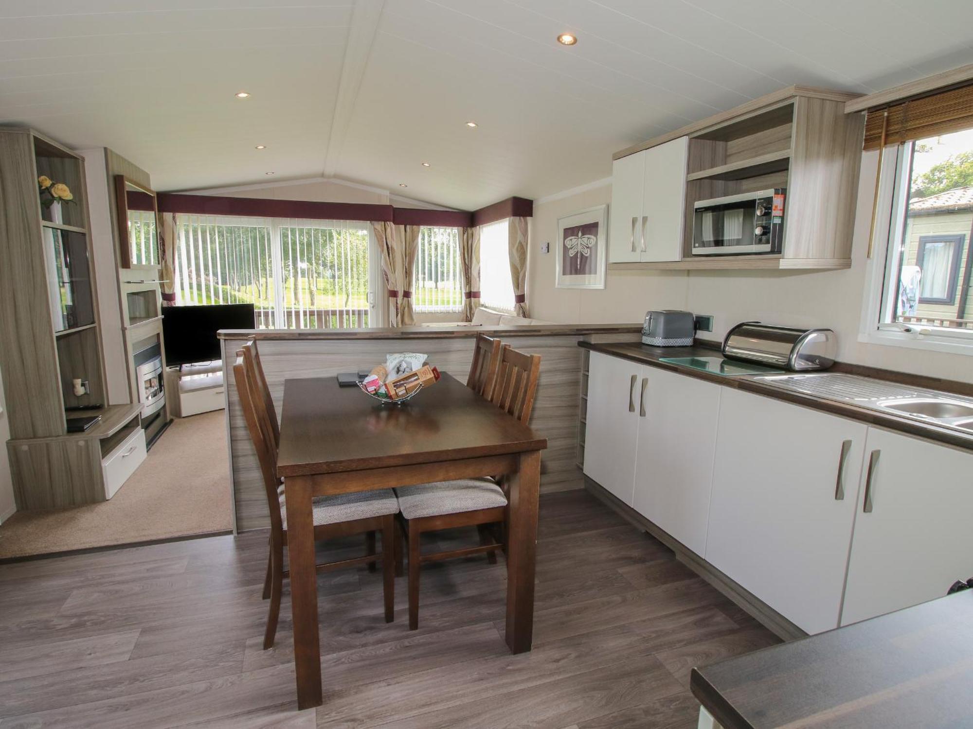 Villa Swan Leominster Esterno foto