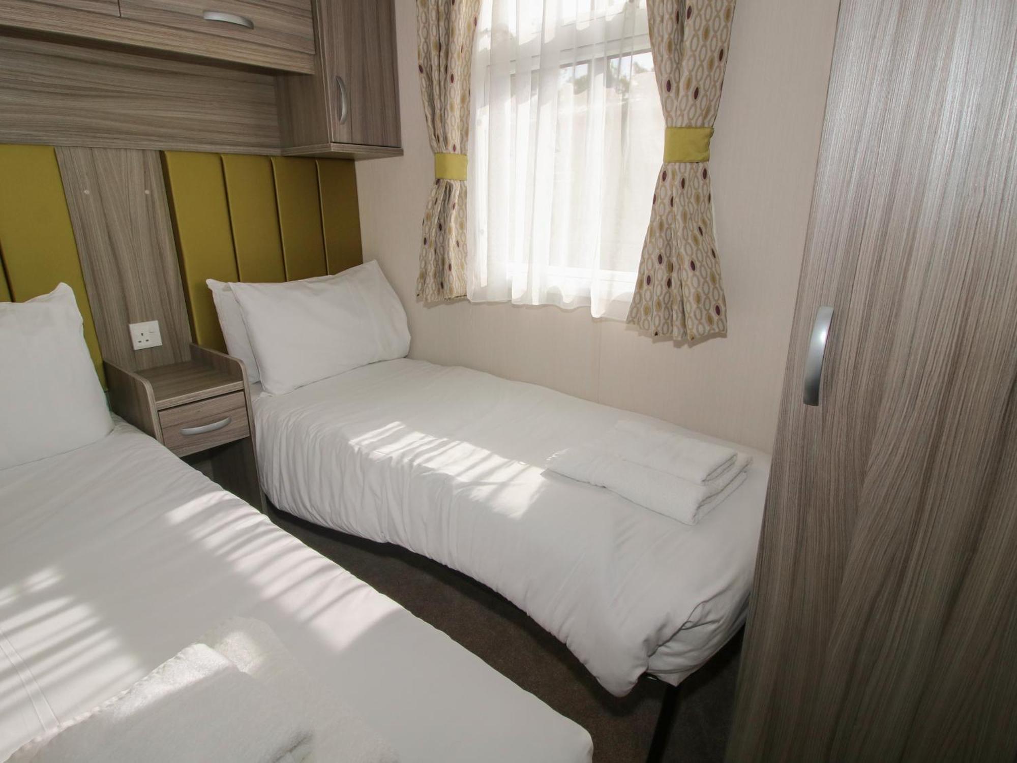Villa Swan Leominster Esterno foto