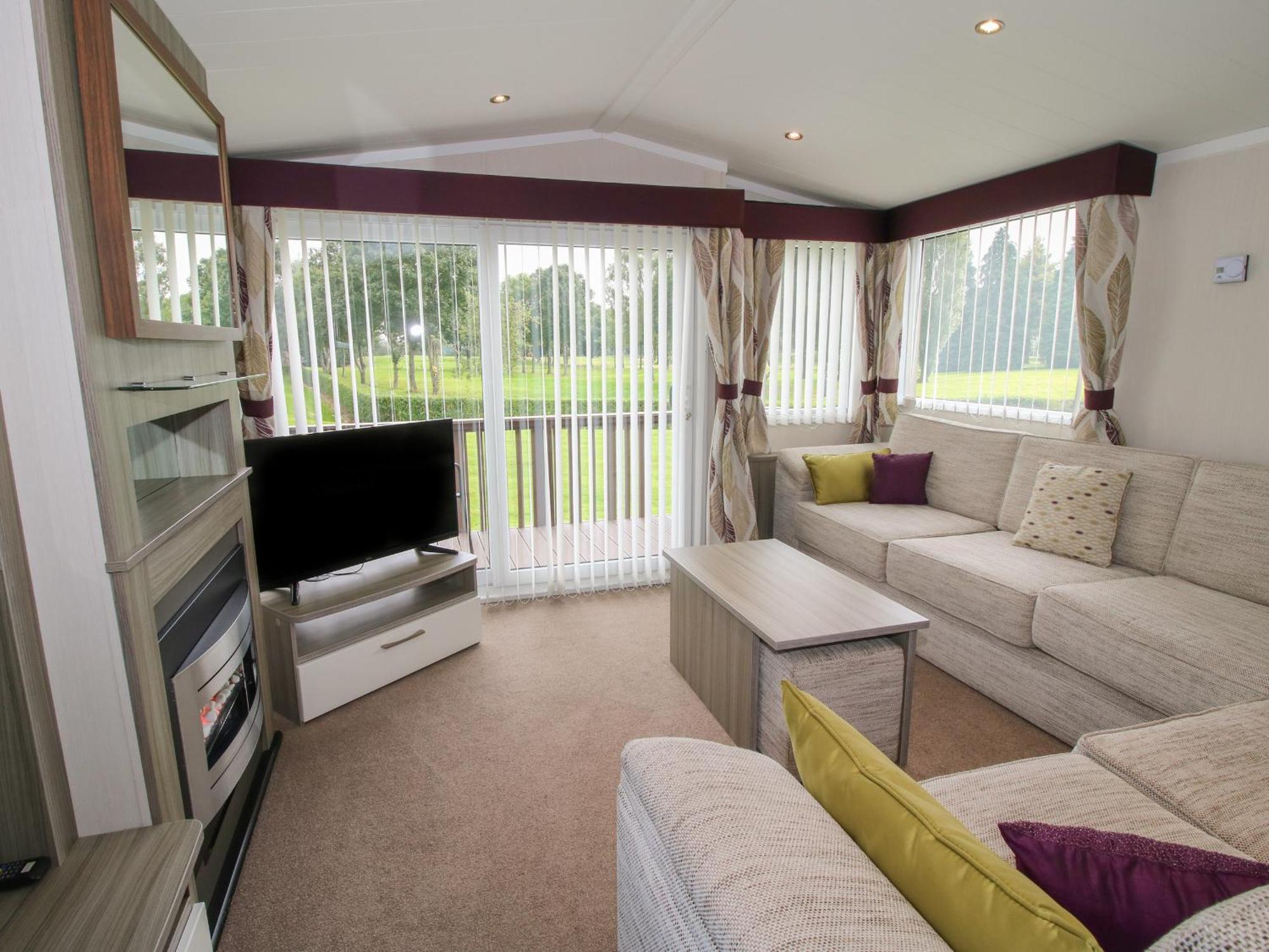 Villa Swan Leominster Esterno foto