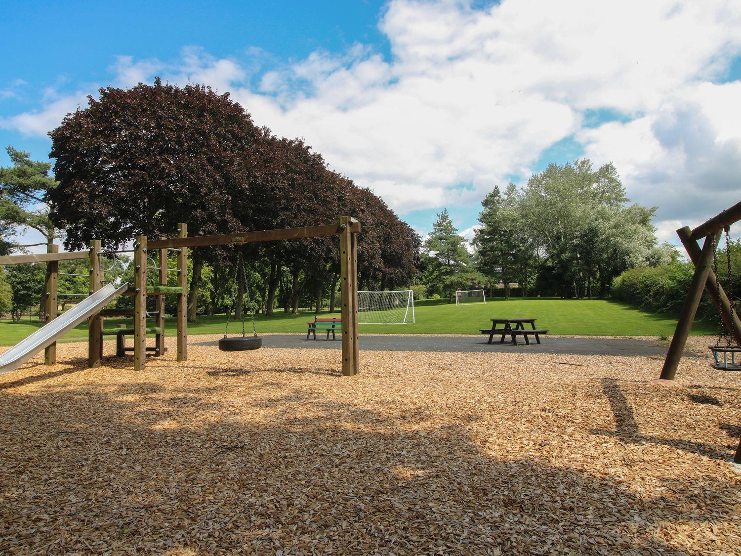 Villa Swan Leominster Esterno foto