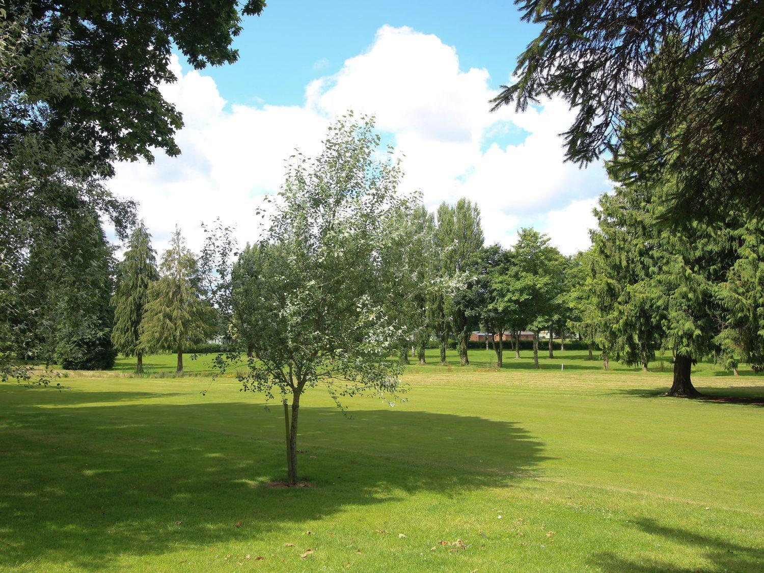 Villa Swan Leominster Esterno foto